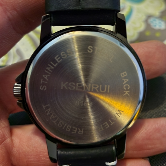 NIB KSENRUI Skull Watch. - Picture 4 of 8